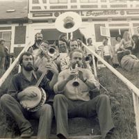Hedgehogs 1978 nach Fruehschoppen bei Erna op n Diek in Mittelkirchen